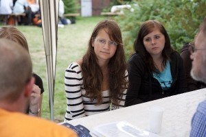 100730 dh Menschenrechte 1755-1 